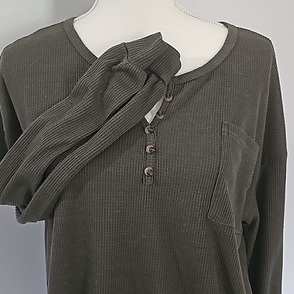 Good Fall Layering piece - Picture 3 of 3
